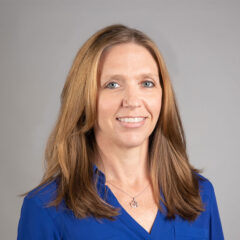 Becky Hulett，埃beplay体育飞翔下载尔姆赫斯特大学
